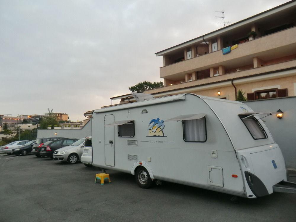Il Casaletto Dei Ludi Aparthotel Aranova Εξωτερικό φωτογραφία