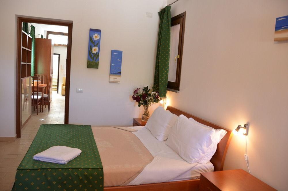 Il Casaletto Dei Ludi Aparthotel Aranova Εξωτερικό φωτογραφία