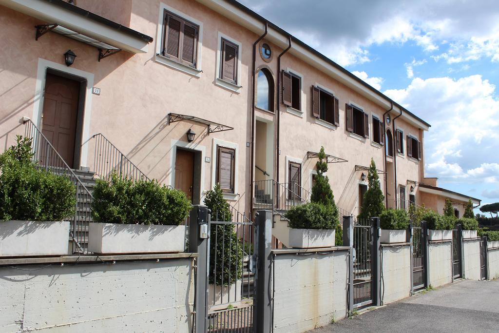 Il Casaletto Dei Ludi Aparthotel Aranova Εξωτερικό φωτογραφία
