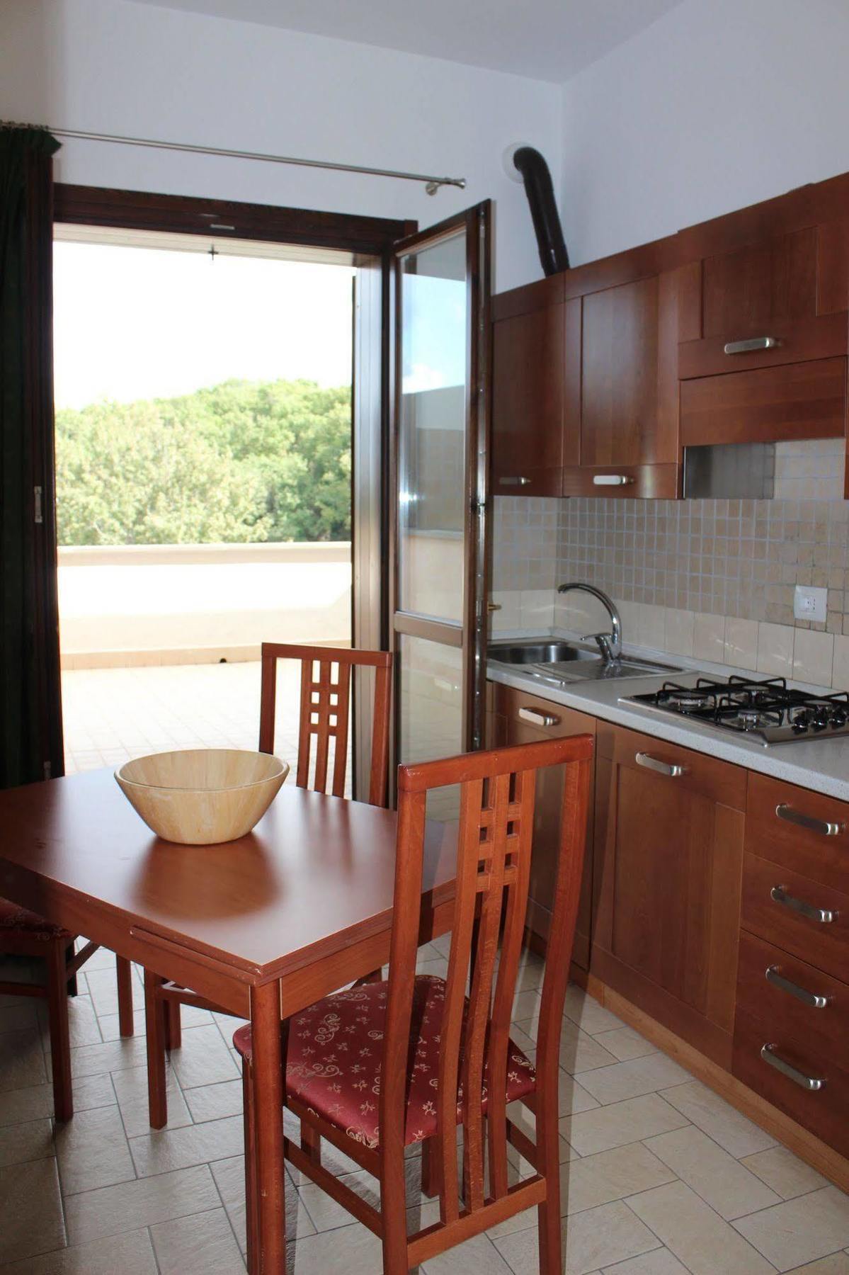 Il Casaletto Dei Ludi Aparthotel Aranova Εξωτερικό φωτογραφία