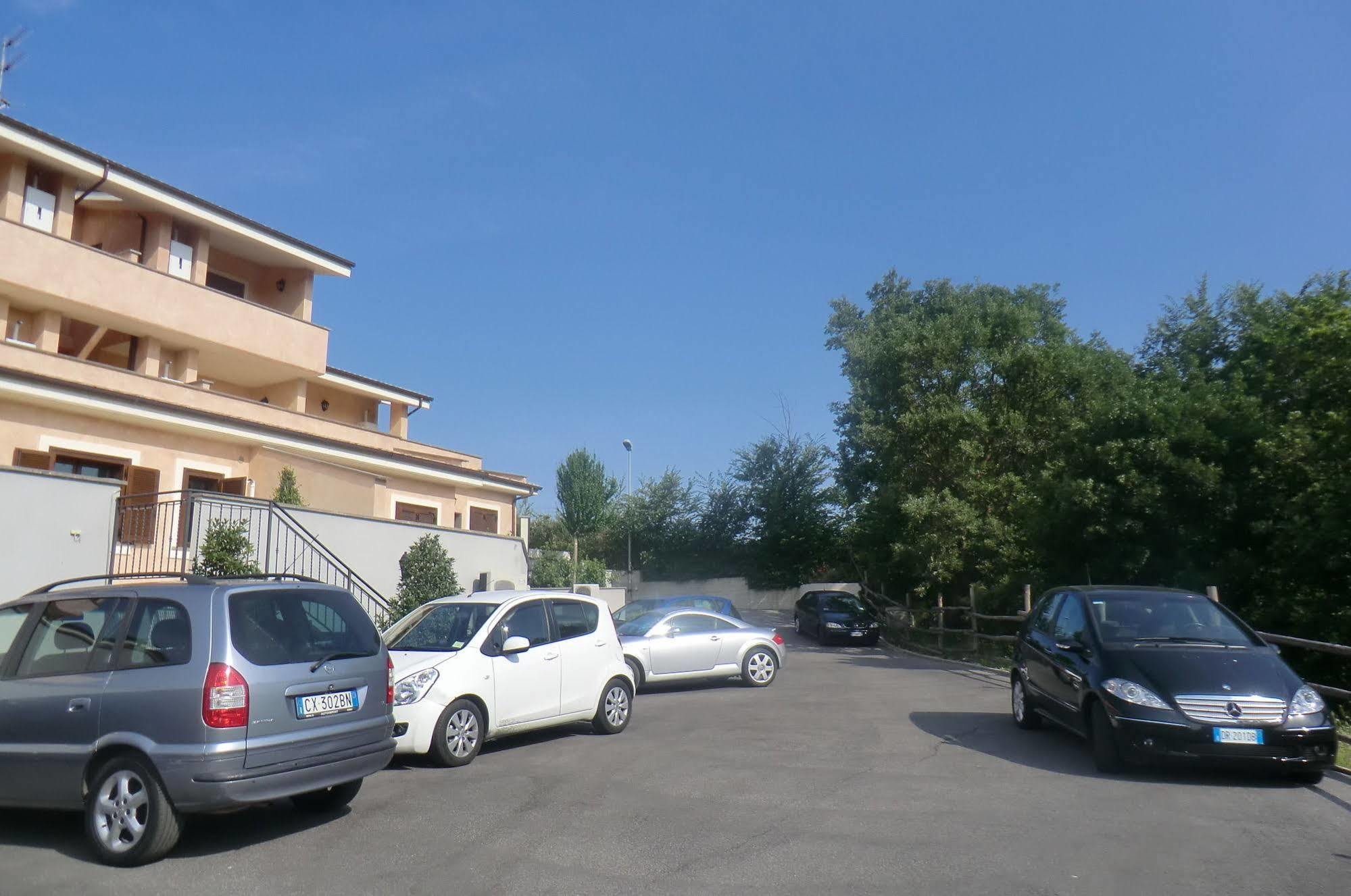 Il Casaletto Dei Ludi Aparthotel Aranova Εξωτερικό φωτογραφία